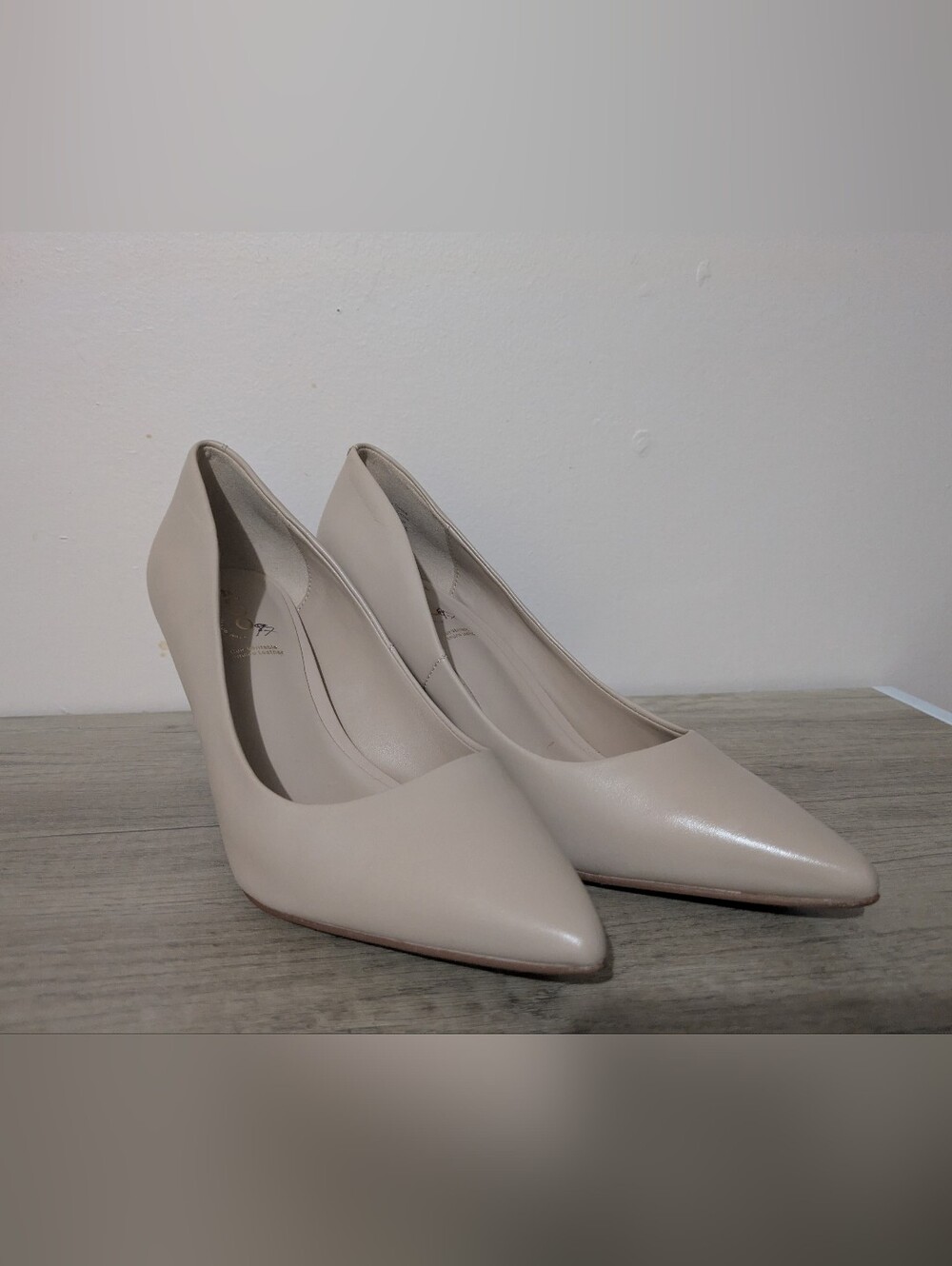 Aldo Shoes Nude Pointed-Toe Stiletto Pumps Size 8 Neutral Classy Heels